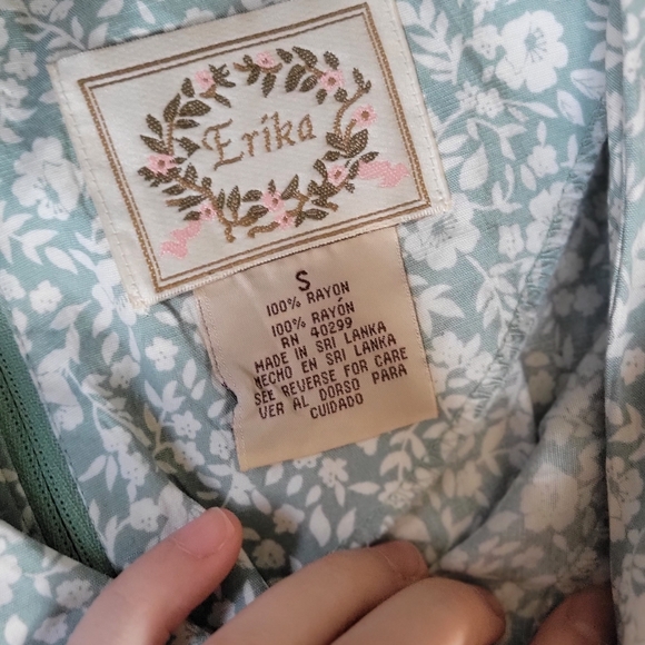 KEEPING FOR NOW Vintage Erika Floral 70's Dress - Picture 8 of 10